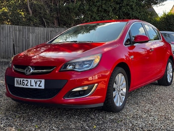Used Vauxhall Astra 2012 for sale - 79620720: Photo