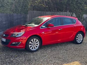 Used Vauxhall Astra 2012 for sale - 79620720: Photo