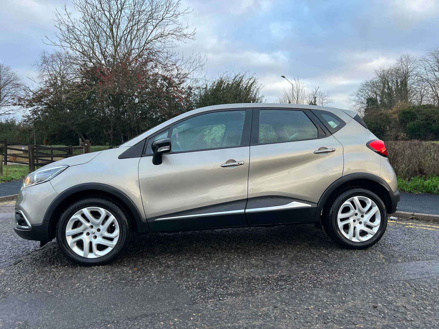 Used Renault Captur 2015 for sale - 77351004: Photo 11