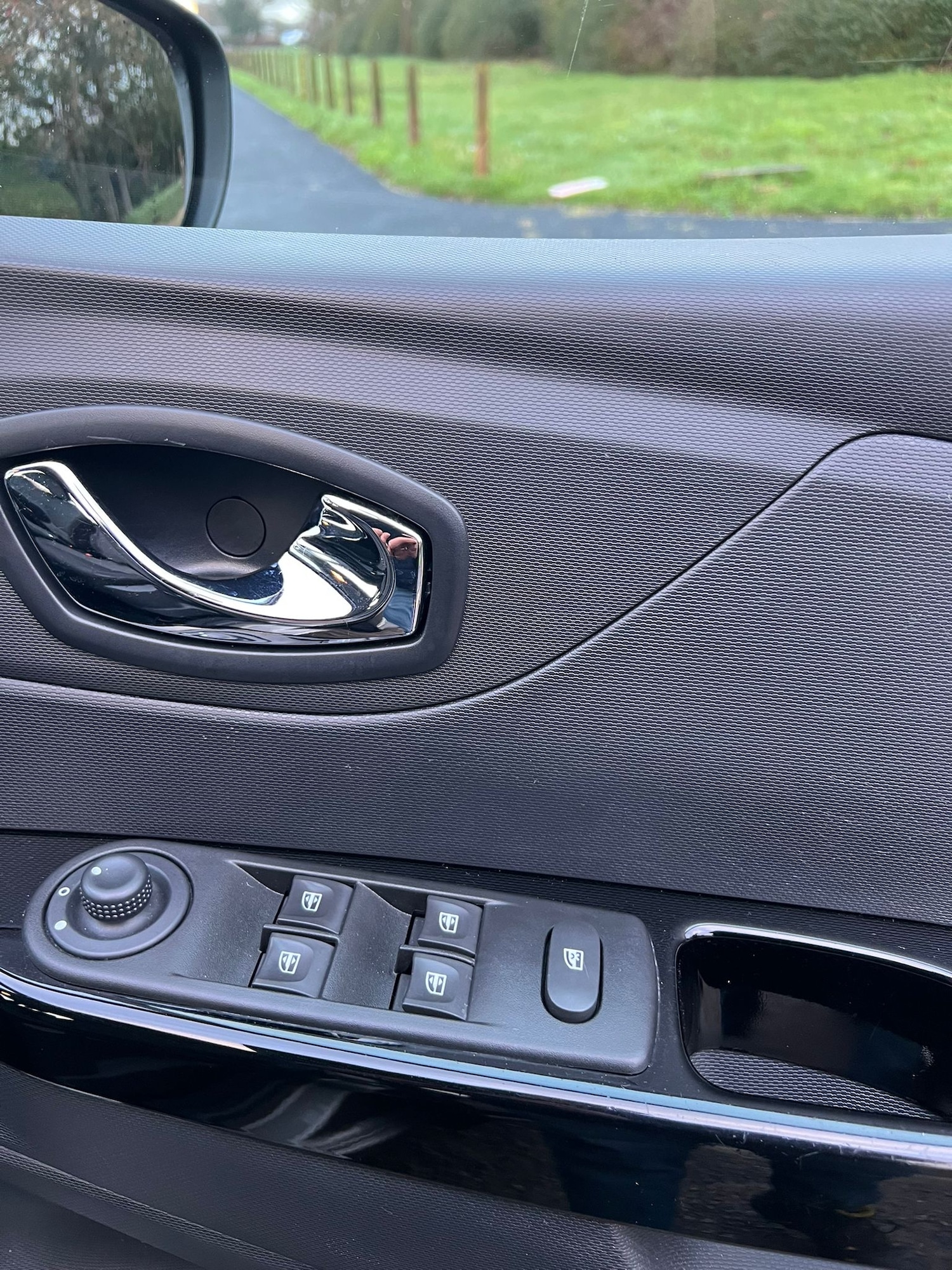 Used Renault Captur 2015 for sale - 77351004: Photo 21