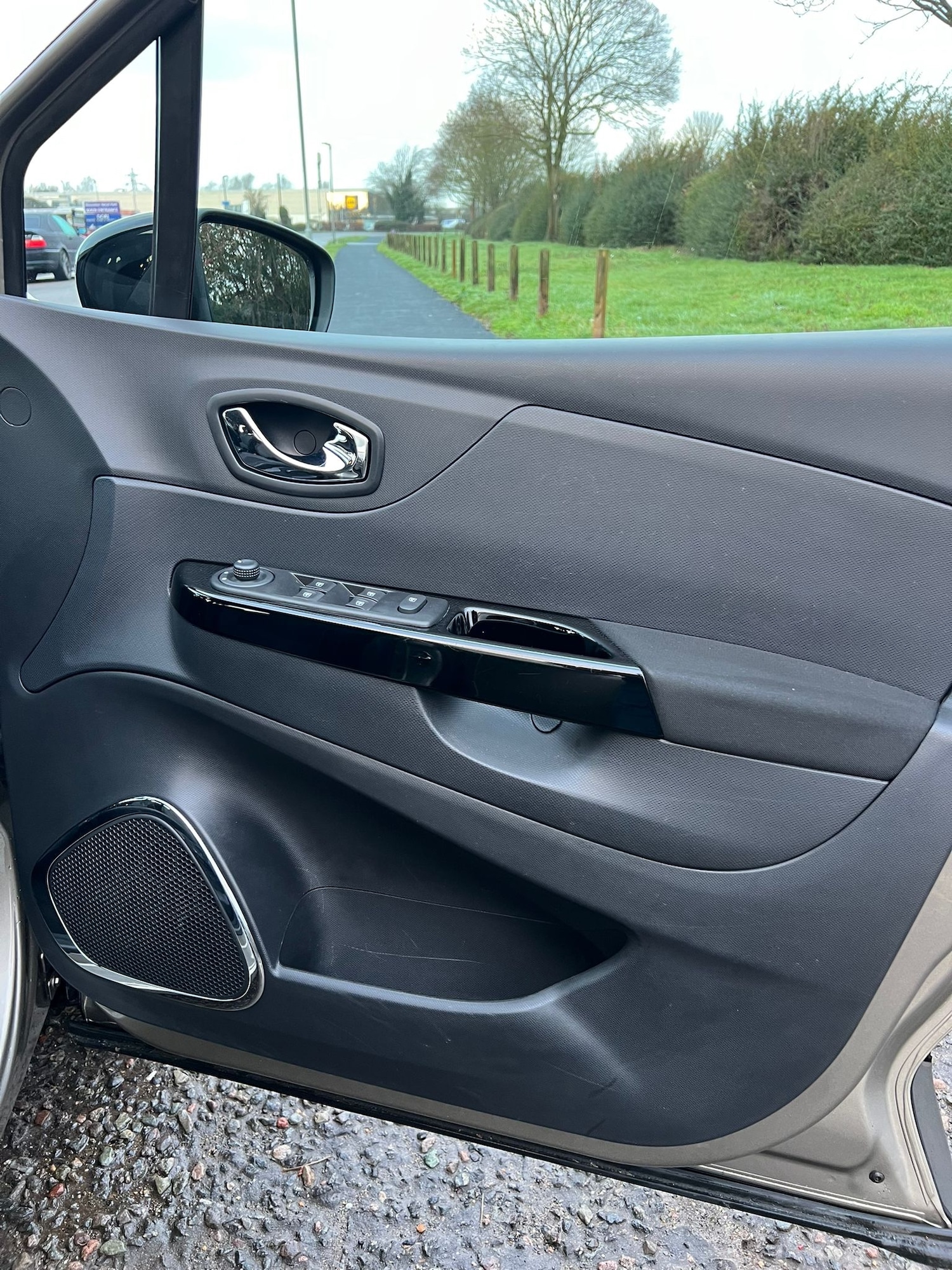 Used Renault Captur 2015 for sale - 77351004: Photo 26