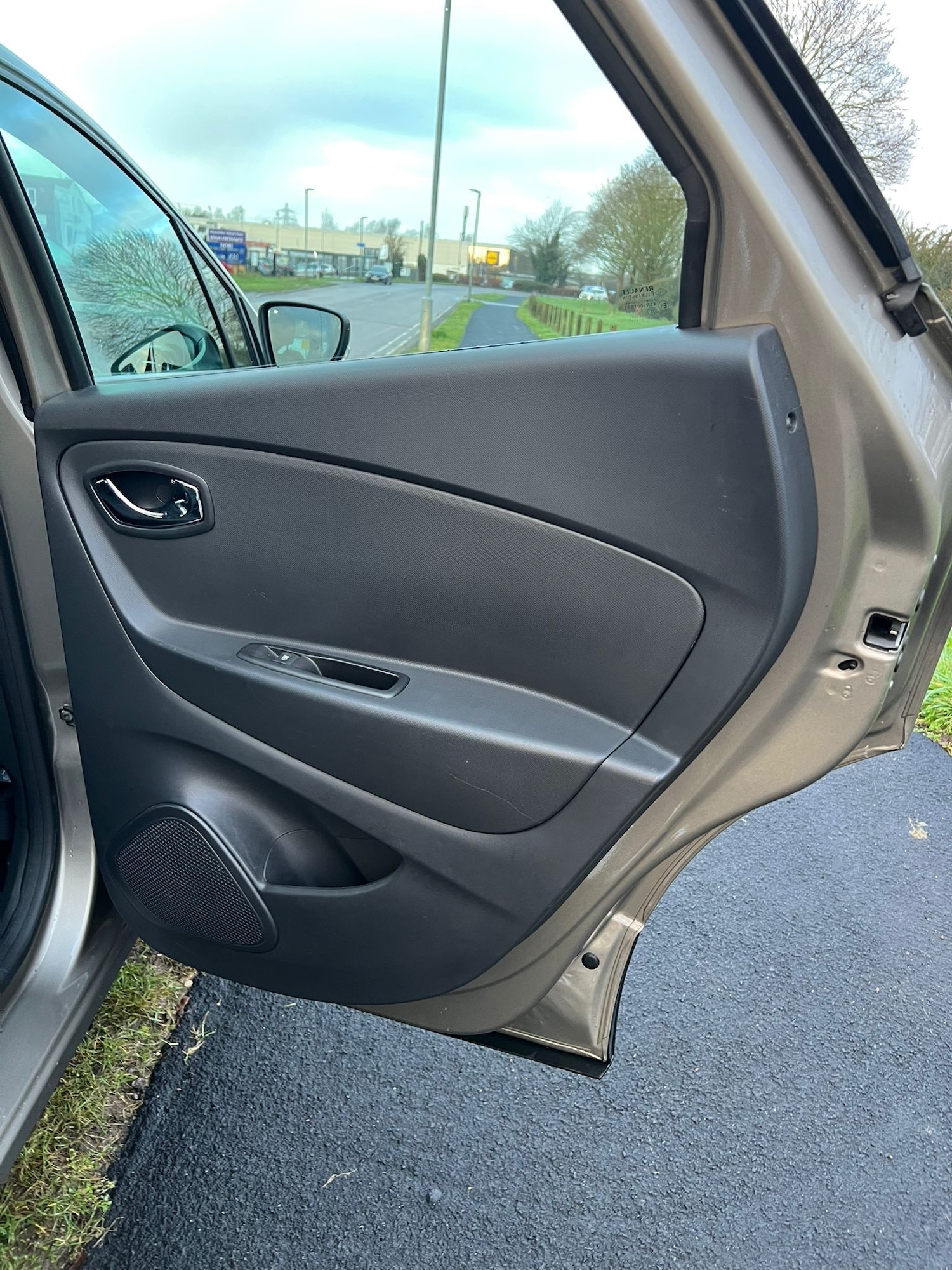 Used Renault Captur 2015 for sale - 77351004: Photo 35