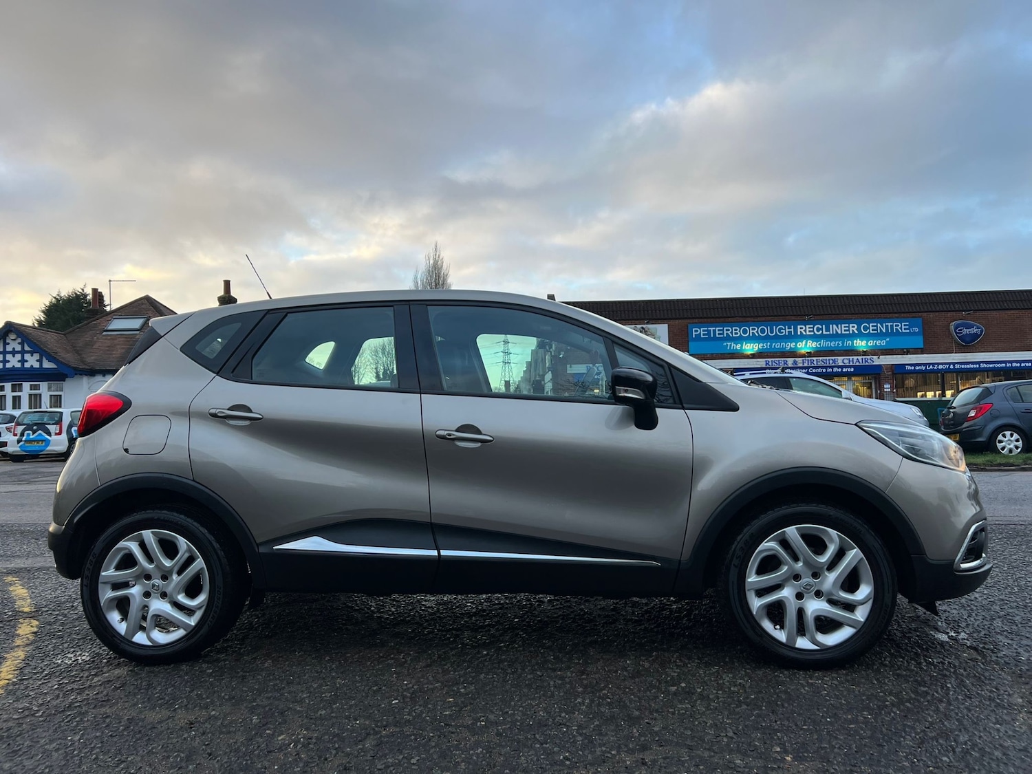 Used Renault Captur 2015 for sale - 77351004: Photo 6