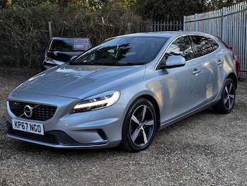 Used Volvo V40 2017 for sale - 78170040: Photo