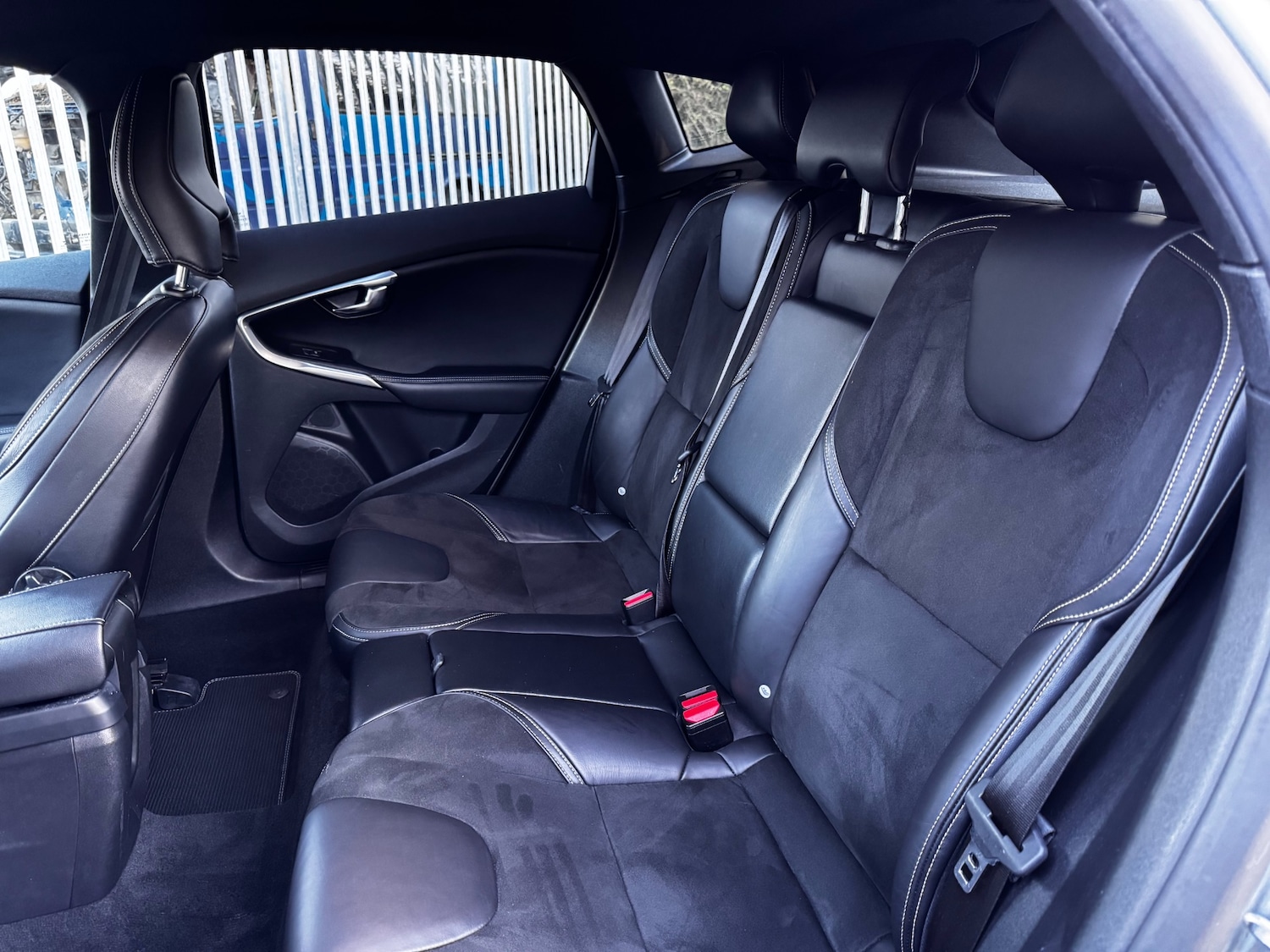 Used Volvo V40 2017 for sale - 78170040: Photo 24