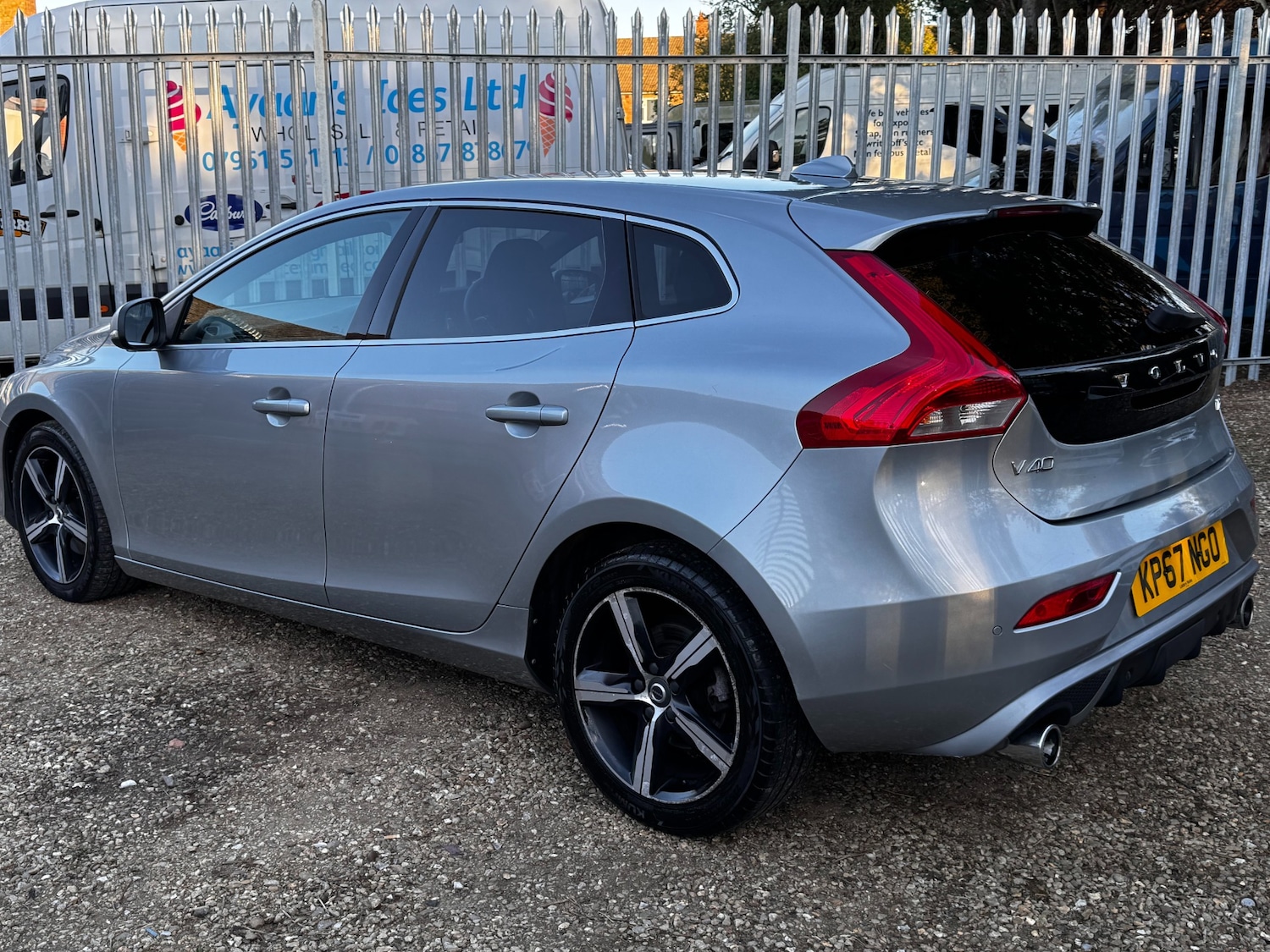 Used Volvo V40 2017 for sale - 78170040: Photo 3