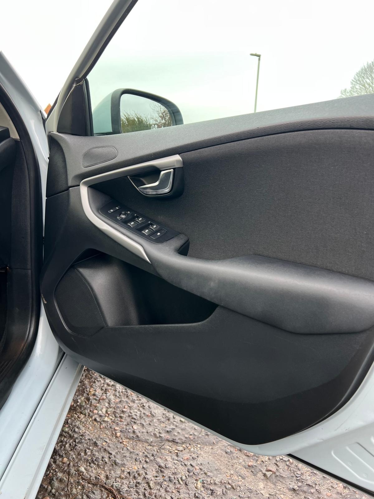 Used Volvo V40 2013 for sale - 77251542: Photo 15