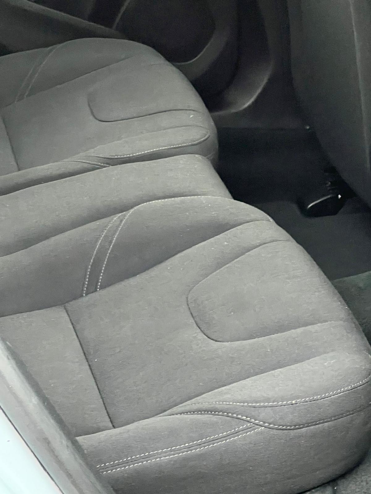 Used Volvo V40 2013 for sale - 77251542: Photo 23