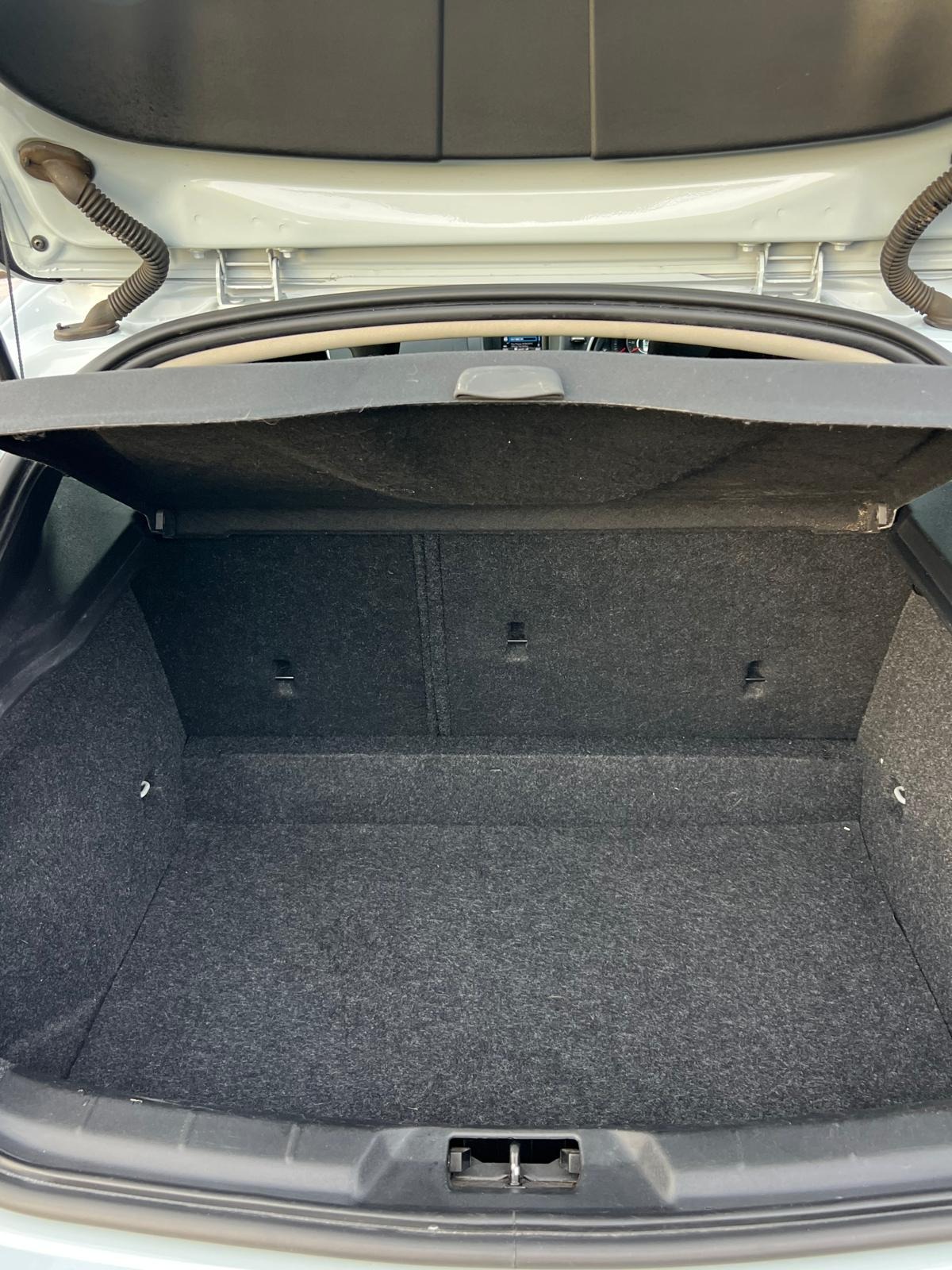 Used Volvo V40 2013 for sale - 77251542: Photo 27