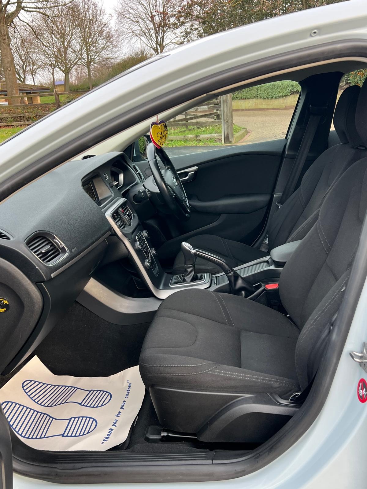 Used Volvo V40 2013 for sale - 77251542: Photo 29