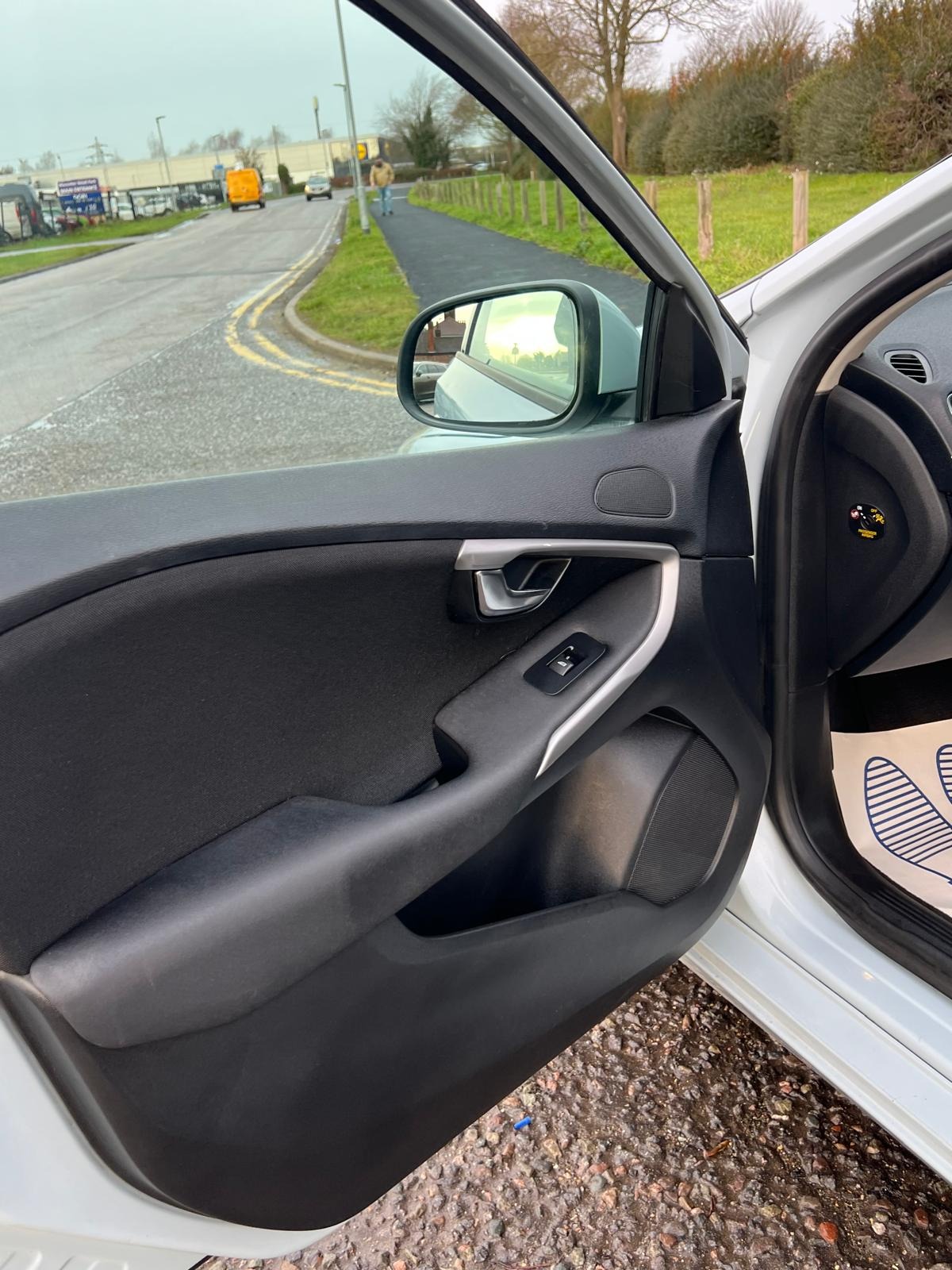 Used Volvo V40 2013 for sale - 77251542: Photo 30