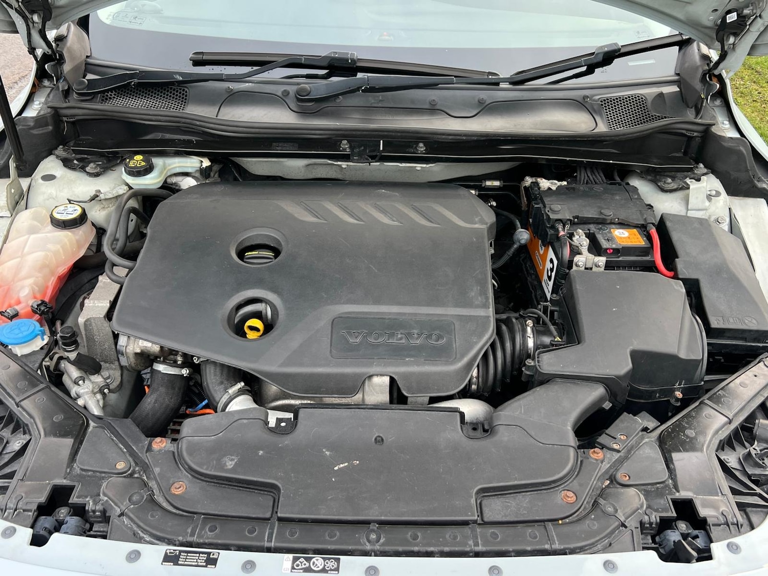 Used Volvo V40 2013 for sale - 77251542: Photo 31