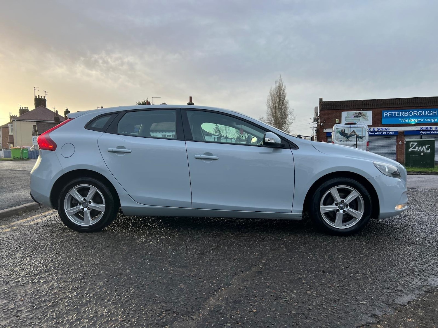 Used Volvo V40 2013 for sale - 77251542: Photo 5