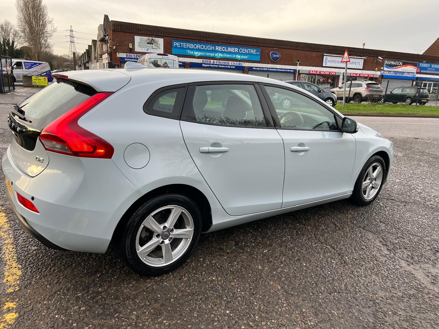 Used Volvo V40 2013 for sale - 77251542: Photo 8
