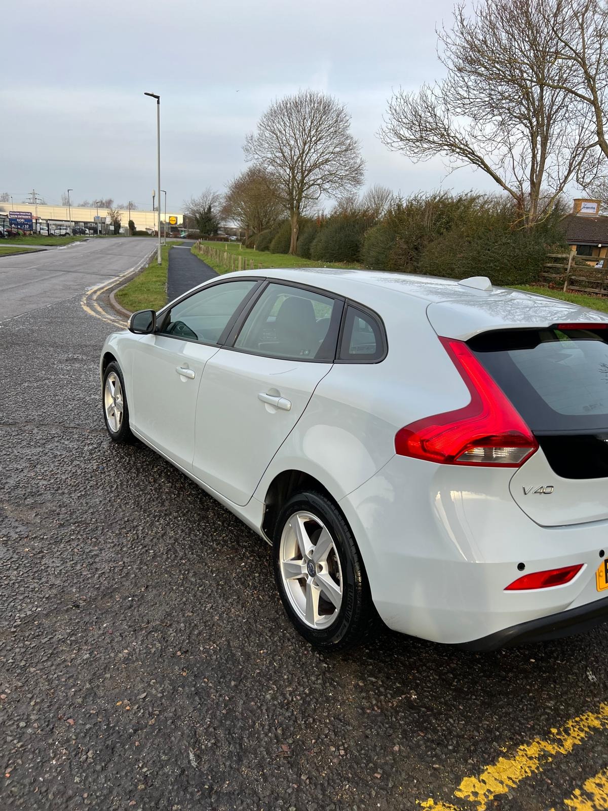 Used Volvo V40 2013 for sale - 77251542: Photo 9