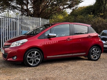 Used Toyota Yaris 2013 for sale - 78434130: Photo