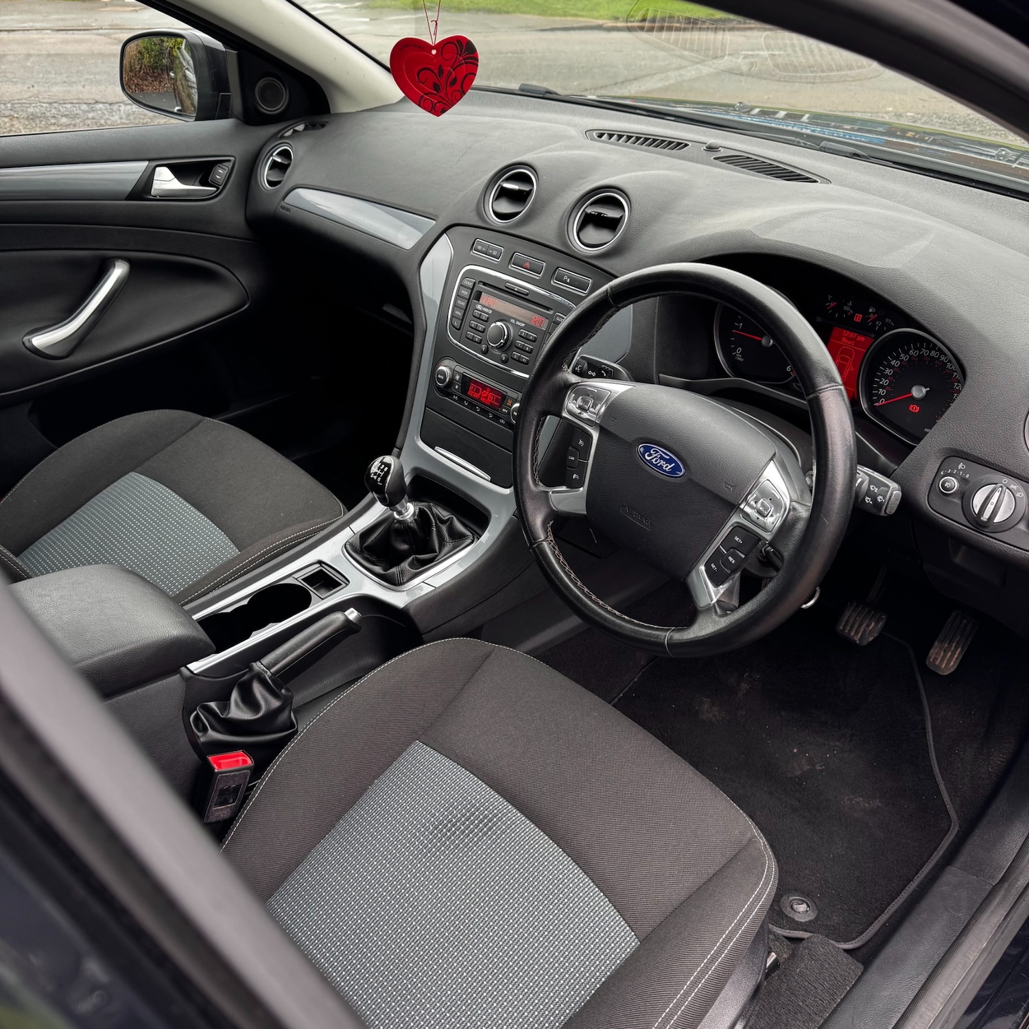 Used Ford Mondeo 2012 for sale - 77482507: Photo 14