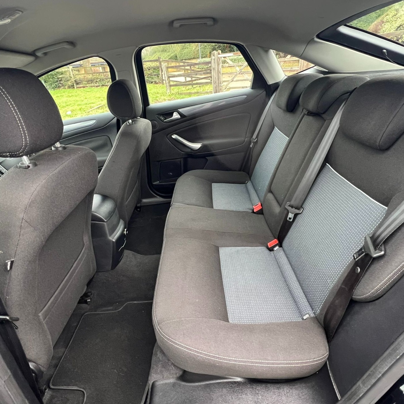 Used Ford Mondeo 2012 for sale - 77482507: Photo 24