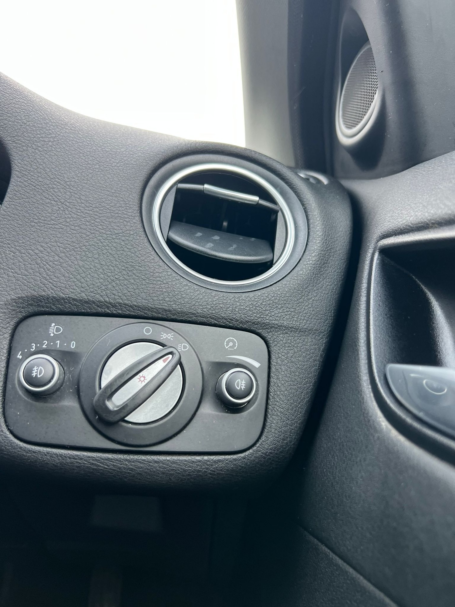 Used Ford Mondeo 2012 for sale - 77482507: Photo 28