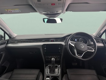 Used Volkswagen Passat 2022 for sale - 79595895: Photo