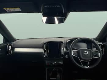 Used Volvo XC40 2023 for sale - 79732417: Photo