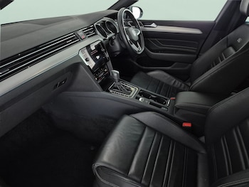 Used Volkswagen Passat 2023 for sale - 79369716: Photo