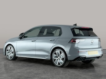 Used Volkswagen Golf 2025 for sale - 78320013: Photo