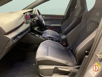 Used Volkswagen Golf 2024 for sale - 79611777: Photo