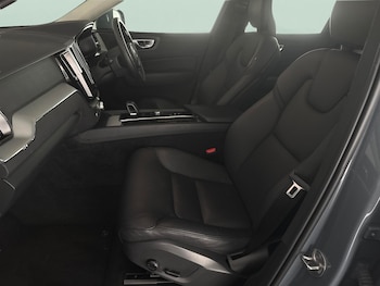 Used Volvo XC60 2023 for sale - 78701770: Photo