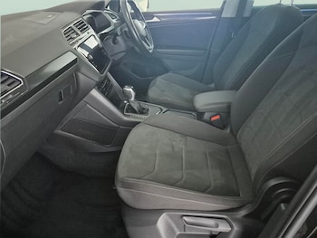 Used Volkswagen Tiguan 2023 for sale - 79582948: Photo