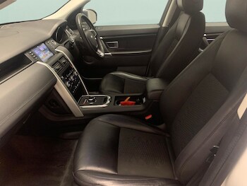Used Land Rover Discovery Sport 2019 for sale - 78971740: Photo