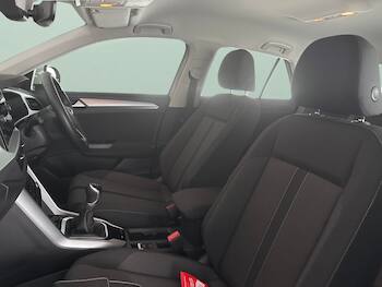 Used Volkswagen T-Roc 2023 for sale - 79689456: Photo