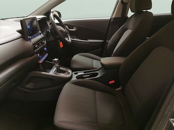 Used Hyundai KONA 2023 for sale - 78685952: Photo