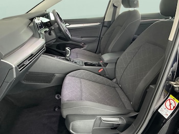 Used Volkswagen Golf 2023 for sale - 78918801: Photo