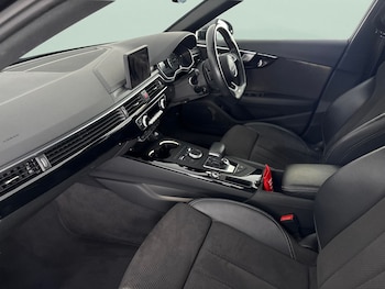 Used Audi A4 2019 for sale - 79252633: Photo