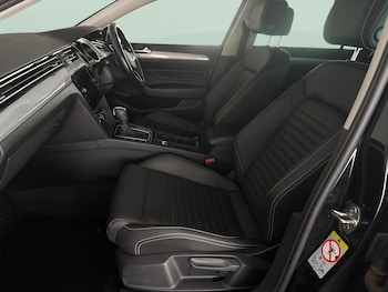 Used Volkswagen Passat 2022 for sale - 78754460: Photo