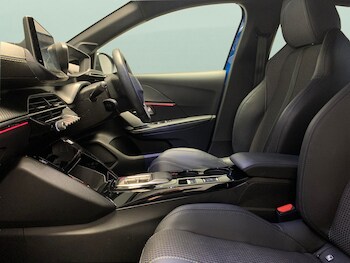 Used Peugeot 208 2023 for sale - 78351605: Photo