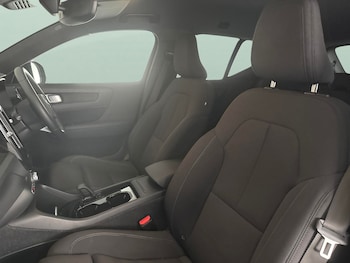 Used Volvo XC40 2023 for sale - 79514949: Photo