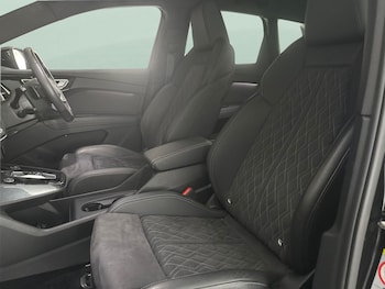 Used Audi Q4 e-tron 2023 for sale - 79572759: Photo