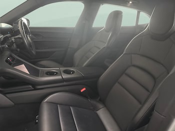 Used Porsche Taycan 2023 for sale - 79616390: Photo