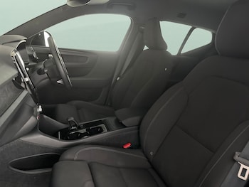 Used Volvo XC40 2023 for sale - 79152051: Photo