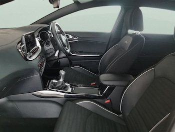 Used Kia Ceed 2024 for sale - 78541387: Photo