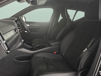 Used Volvo XC40 2023 for sale - 78927561: Photo
