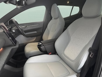 Used Volvo EX30 2024 for sale - 79549201: Photo