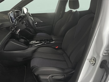 Used Peugeot E-2008 2024 for sale - 78847650: Photo