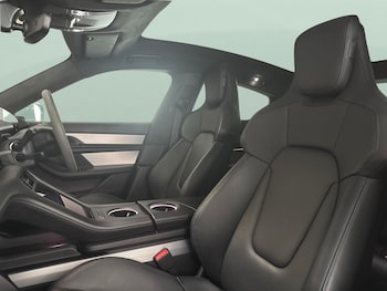 Used Porsche Taycan 2023 for sale - 79616368: Photo