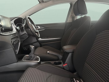 Used Kia Ceed 2023 for sale - 79460610: Photo