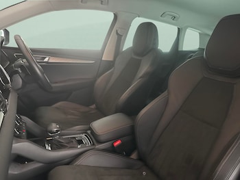 Used Skoda Karoq 2023 for sale - 78982345: Photo
