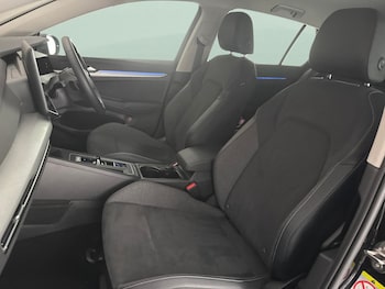 Used Volkswagen Golf 2025 for sale - 79043502: Photo