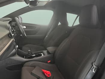 Used Volvo XC40 2023 for sale - 79815641: Photo